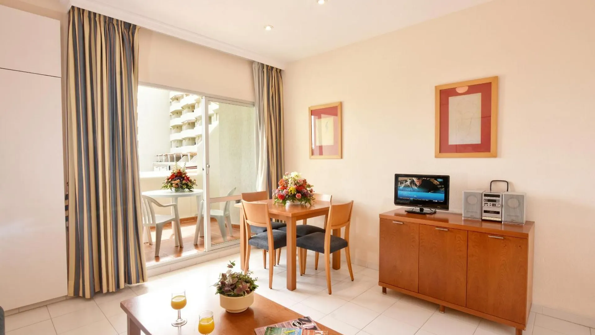 Benalbeach Apartments By Alfresco Stays Benalmádena 0*,  España