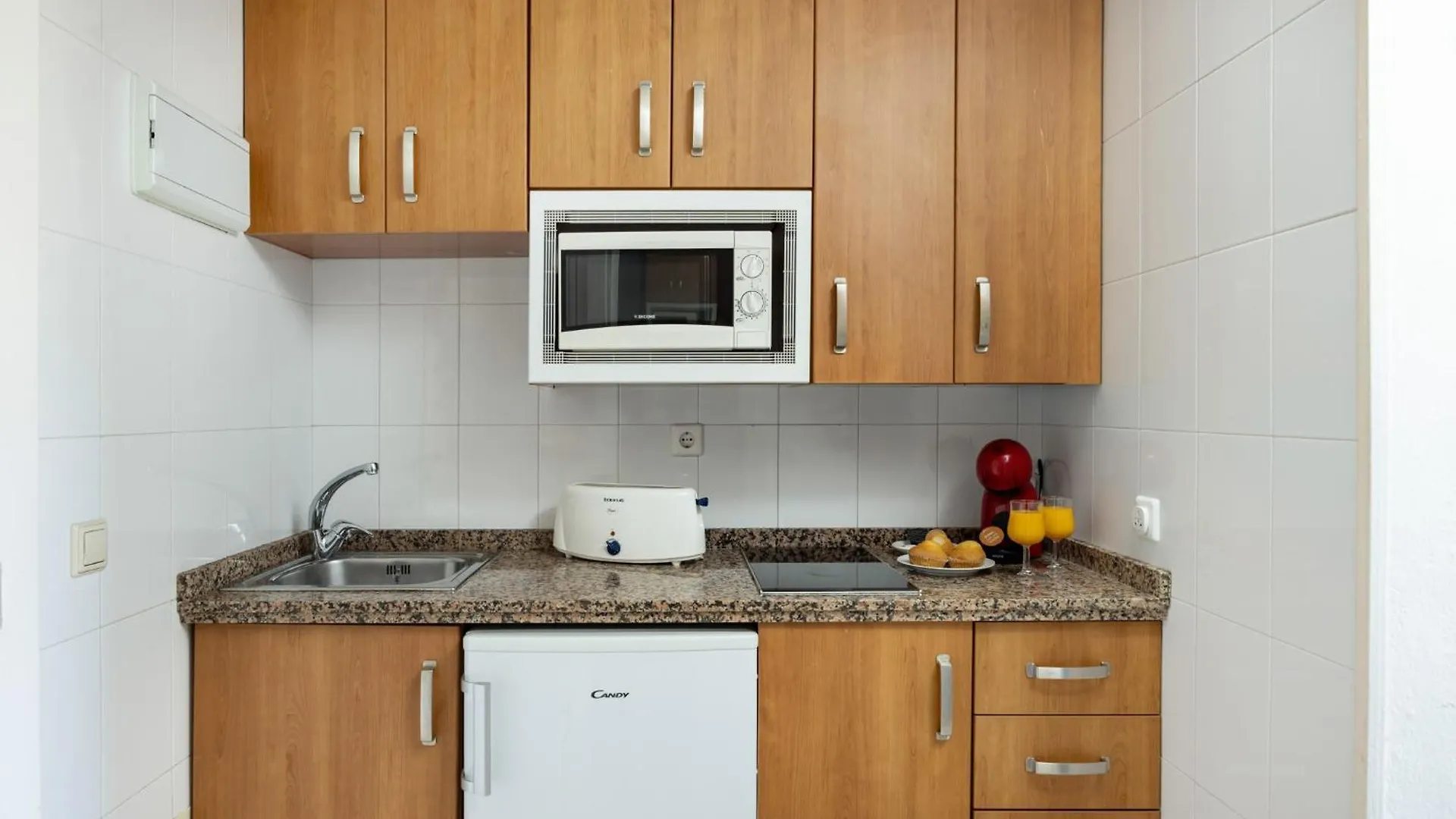 Benalbeach Apartments By Alfresco Stays 베날마데나코스타